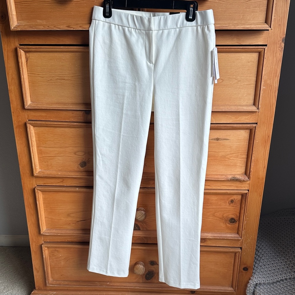 NWT Amanda + Chelsea White Women's Straight Leg Pants, cropped size 6